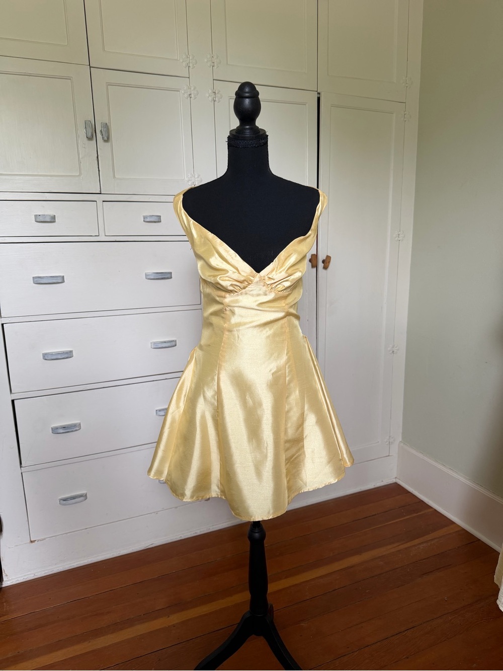 Golden Satin Mini Dress with Sweetheart Neckline